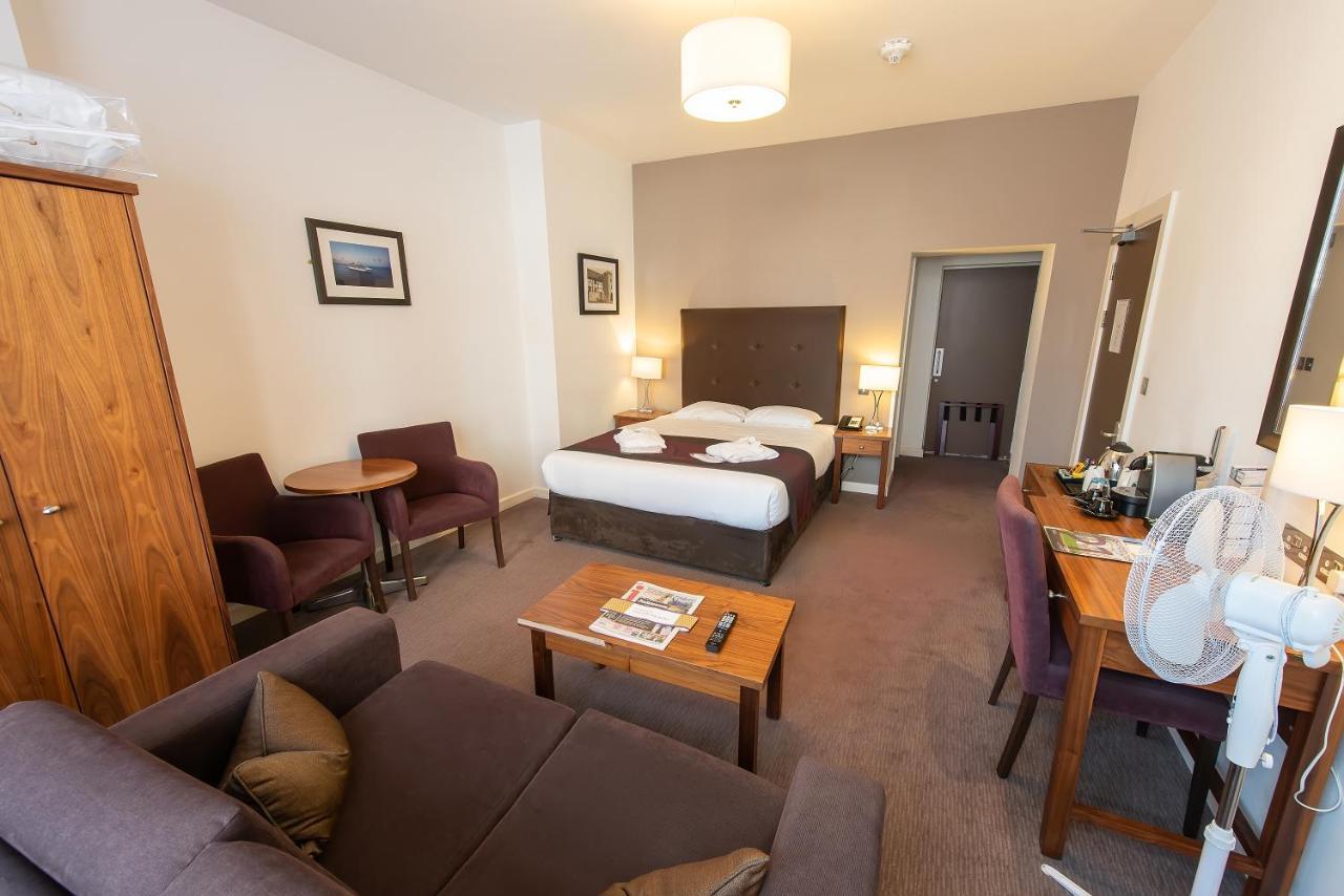 Mercure Southampton Centre Dolphin Hotel Екстериор снимка